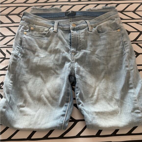 7FAM Skinny Ankle Light Wash Raw Wave Hem in size 30 - Picture 5 of 10